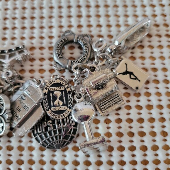 Silver Tone Chunky Cha Cha Statement Enamel Dangle Charm Bracelet - Picture 7 of 14